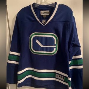 Vancouver Canucks Ryan Kesler Authentic Reebok Jersey Womens L New With Tags.